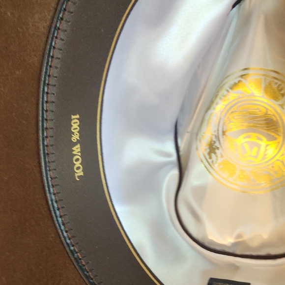 Indiana Jones Classic Brown Fedora Hat - Picture 3 of 6